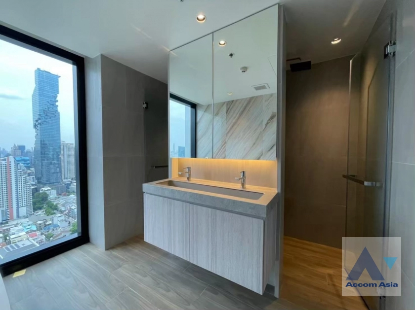 19  2 br Condominium For Rent in Silom ,Bangkok BTS Surasak at The Lofts Silom AA42045