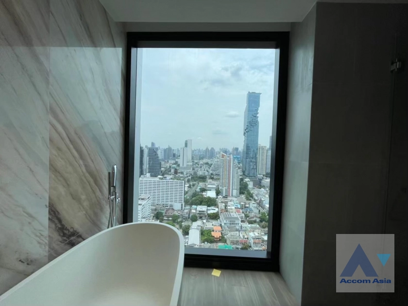 21  2 br Condominium For Rent in Silom ,Bangkok BTS Surasak at The Lofts Silom AA42045