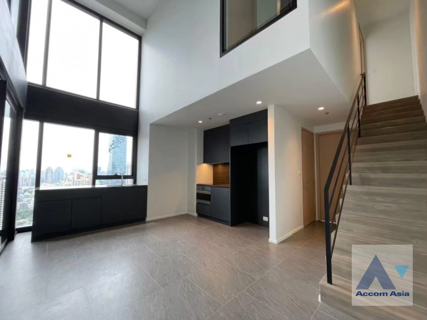  1  2 br Condominium For Rent in Silom ,Bangkok BTS Surasak at The Lofts Silom AA42045