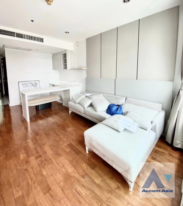  1 Bedroom  Condominium For Rent in Sukhumvit, Bangkok  near BTS Phrom Phong (AA42049)