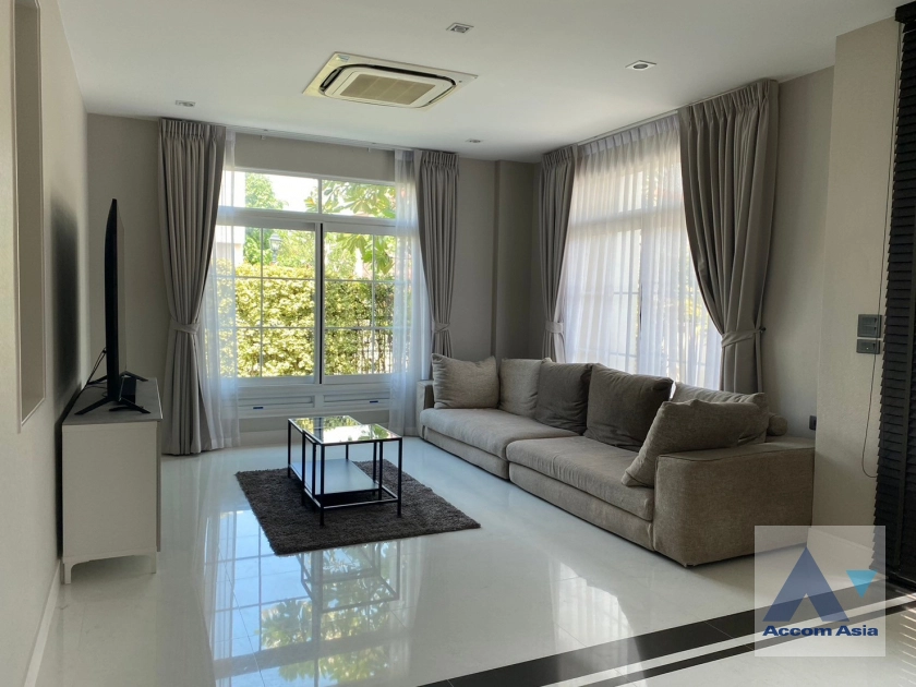  1  4 br House For Rent in Bangna ,Bangkok  at Nantawan Bangna AA42062