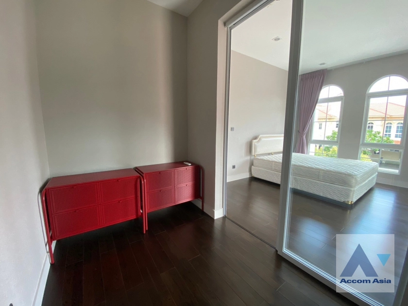 8  4 br House For Rent in Bangna ,Bangkok  at Nantawan Bangna AA42062