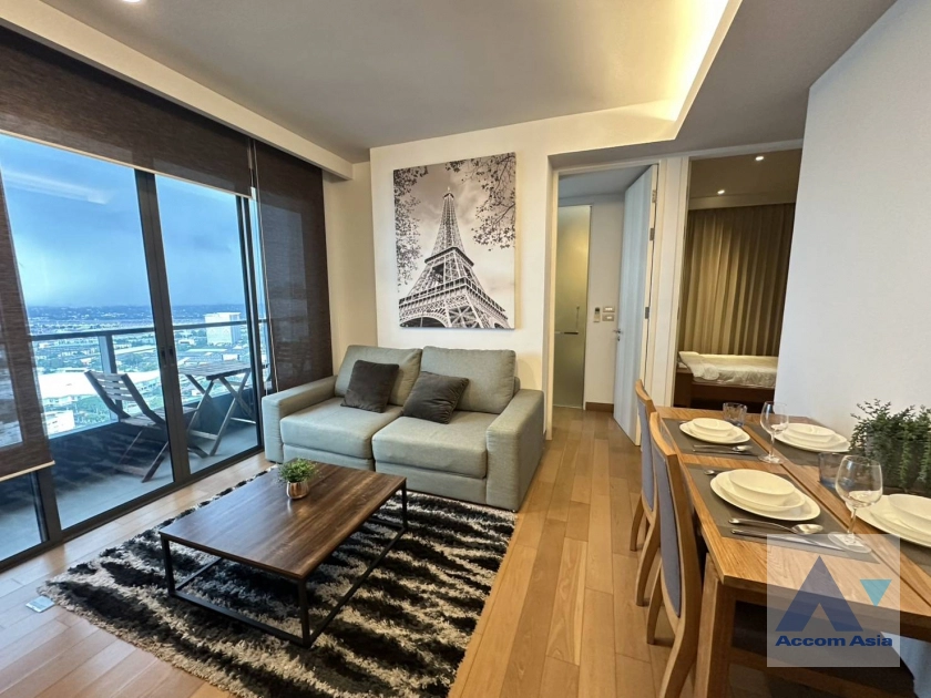  2 Bedrooms  Condominium For Rent in Sukhumvit, Bangkok  near BTS Phrom Phong (AA42072)