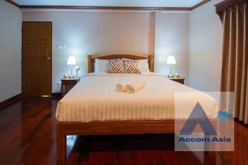 6  3 br House For Rent in Sathorn ,Bangkok BTS Chong Nonsi - BTS Saint Louis at Oriental Style House in Compound with Pool AA42073