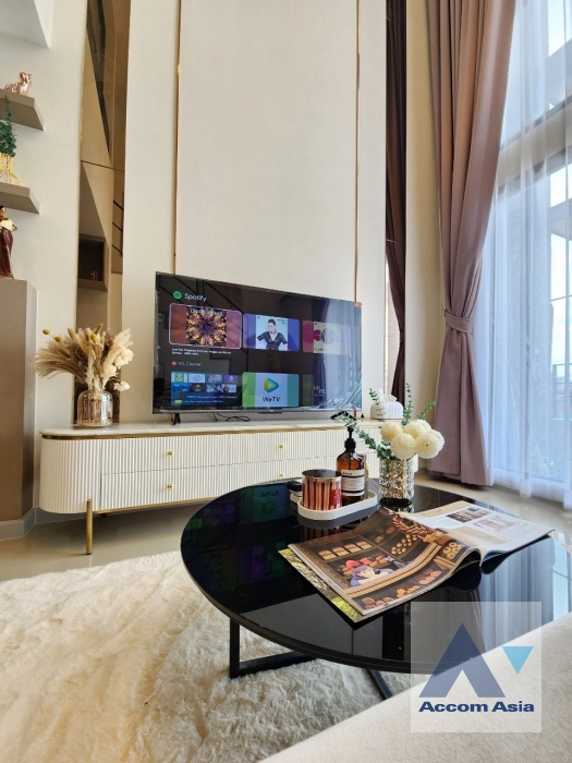 4  1 br Condominium For Sale in Phaholyothin ,Bangkok MRT Ratchadaphisek at L Loft Ratchada 19 AA42074