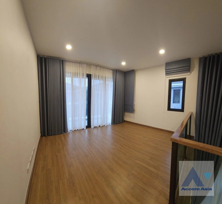 13  4 br House For Rent in Latkrabang ,Bangkok ARL Ban Thap Chang at The City Rama 9-Ramkhamhaeng  AA42081