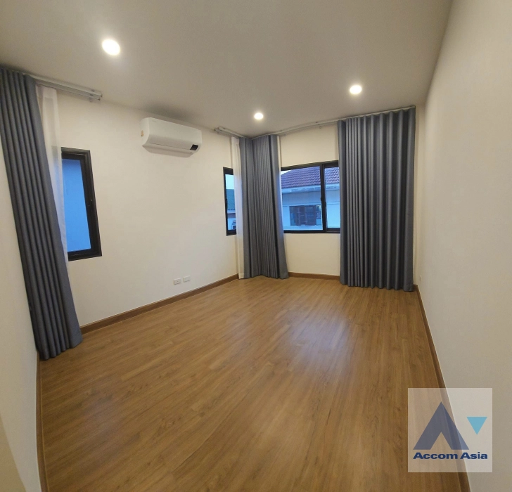 16  4 br House For Rent in Latkrabang ,Bangkok ARL Ban Thap Chang at The City Rama 9-Ramkhamhaeng  AA42081