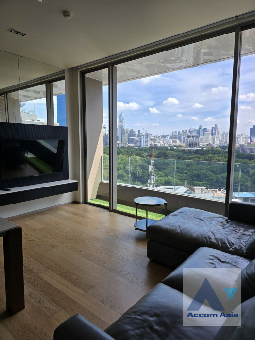  1 Bedroom  Condominium For Sale in Silom, Bangkok  near MRT Lumphini (AA42088)