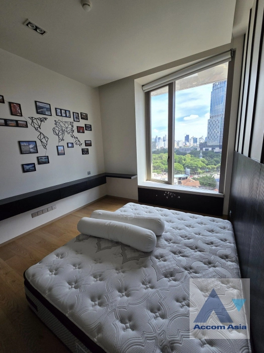 5  1 br Condominium For Sale in Silom ,Bangkok MRT Lumphini at Saladaeng One AA42088