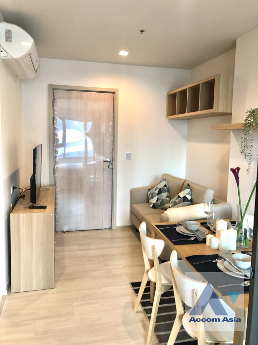 Fully Furnished |  1 Bedroom  Condominium For Rent in Ploenchit, Bangkok  near BTS Ploenchit (AA42095)