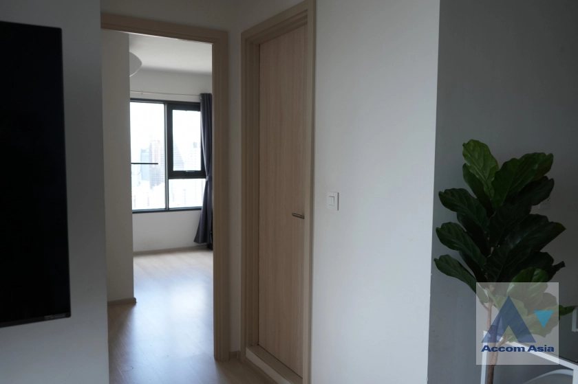 10  2 br Condominium For Rent in Ploenchit ,Bangkok BTS Ploenchit at Life One Wireless AA42096