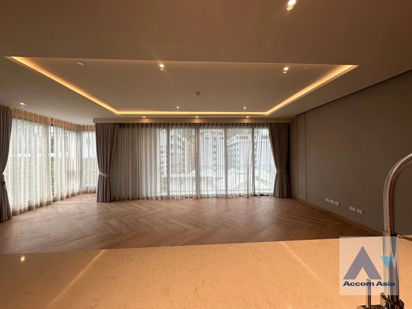  2  3 br Apartment For Rent in Sukhumvit ,Bangkok BTS Phrom Phong at A Luxury Boutique Apartment AA42099