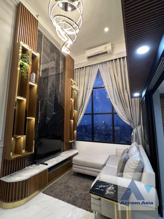  1 Bedroom  Condominium For Rent in Sathorn, Bangkok  near BTS Chong Nonsi (AA42106)