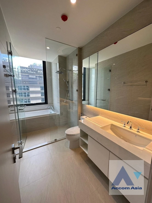 10  2 br Condominium For Sale in Ploenchit ,Bangkok BTS Ploenchit at MUNIQ Langsuan AA42107