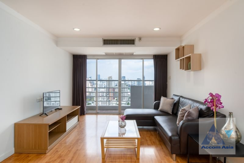  2 Bedrooms  Condominium For Rent in Sukhumvit, Bangkok  near BTS Phrom Phong (AA42111)