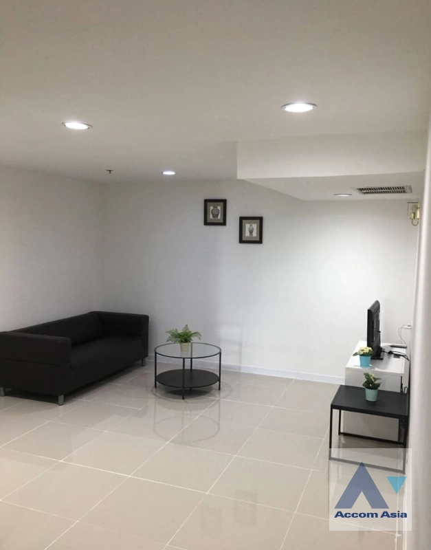  2 Bedrooms  Condominium For Rent in Sukhumvit, Bangkok  near BTS Phrom Phong (AA42112)