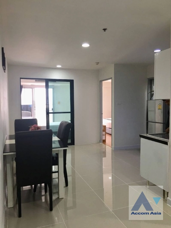  2 Bedrooms  Condominium For Rent in Sukhumvit, Bangkok  near BTS Phrom Phong (AA42112)