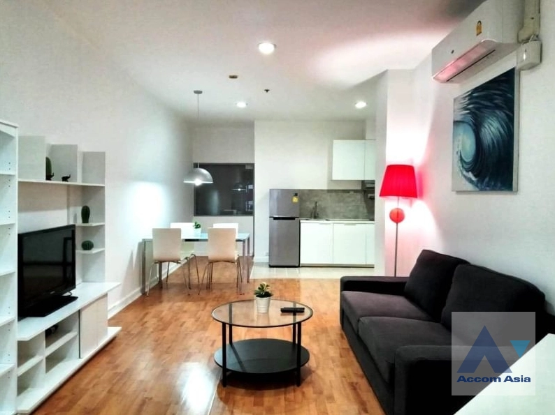  2 Bedrooms  Condominium For Rent in Sukhumvit, Bangkok  near BTS Phrom Phong (AA42115)