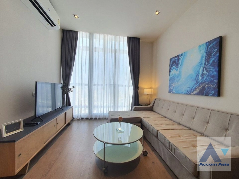  1 Bedroom  Condominium For Rent in Sukhumvit, Bangkok  near BTS Phrom Phong (AA42127)