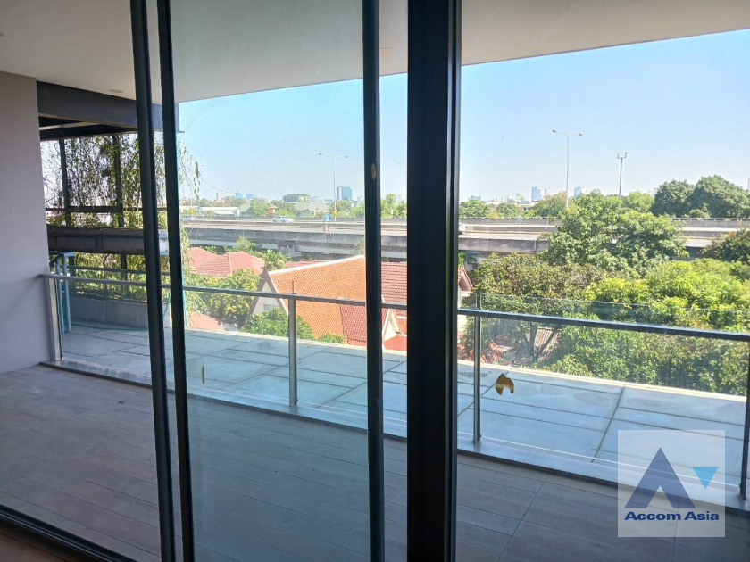 11  3 br Condominium For Sale in Sukhumvit ,Bangkok BTS Phra khanong at The Pillar AA42129