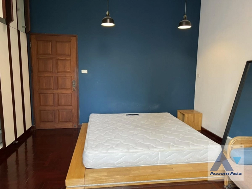 14  3 br House For Rent in Sukhumvit ,Bangkok BTS Phrom Phong AA42131