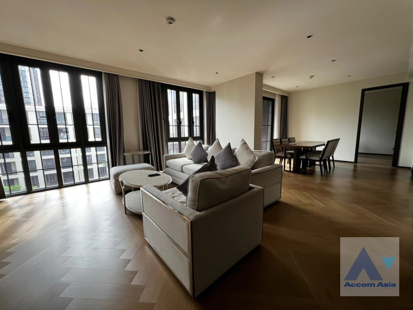 Luxury, Fully Furnished |  2 Bedrooms  Condominium For Rent in Sukhumvit, Bangkok  near BTS Ekkamai (AA42139)