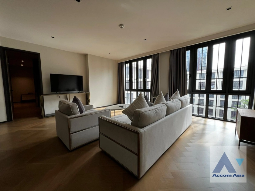 Luxury, Fully Furnished |  2 Bedrooms  Condominium For Rent in Sukhumvit, Bangkok  near BTS Ekkamai (AA42139)