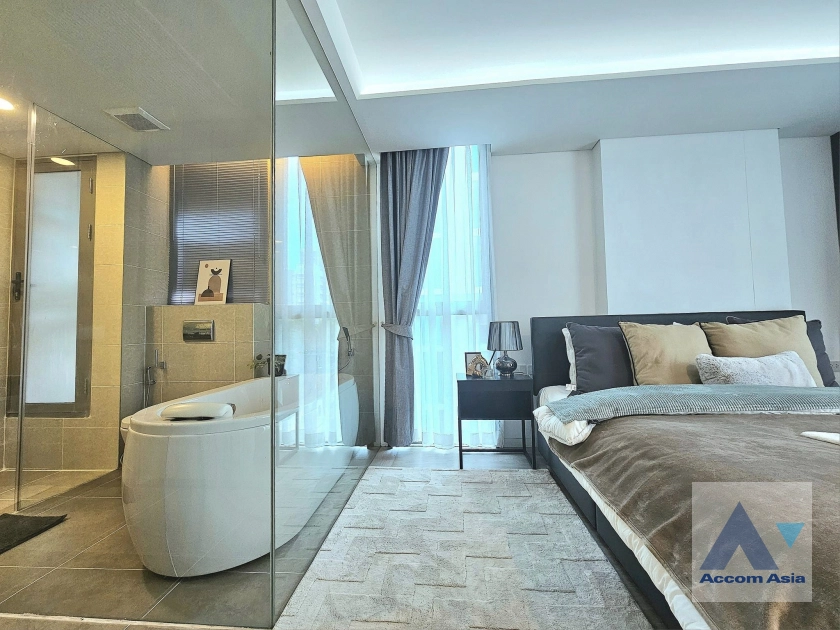 Newly renovated, Fully Furnished |  2 Bedrooms  Condominium For Sale in Sukhumvit, Bangkok  near BTS Phrom Phong (AA42156)