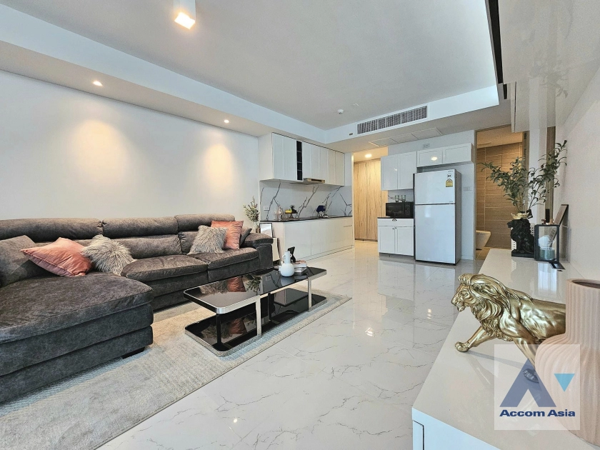 Newly renovated, Fully Furnished |  2 Bedrooms  Condominium For Sale in Sukhumvit, Bangkok  near BTS Phrom Phong (AA42156)