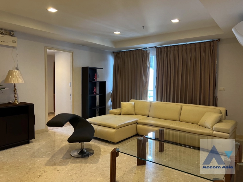  3 Bedrooms  Condominium For Rent & Sale in Sukhumvit, Bangkok  near BTS Ekkamai (AA42164)