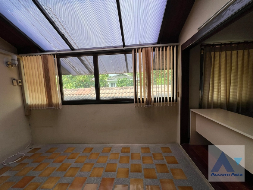 11  4 br House For Rent in Sukhumvit ,Bangkok BTS Ekkamai AA42165