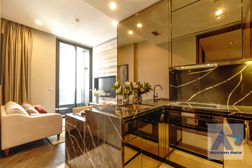  1 Bedroom  Condominium For Sale in Sukhumvit, Bangkok  near BTS Thong Lo (AA42171)