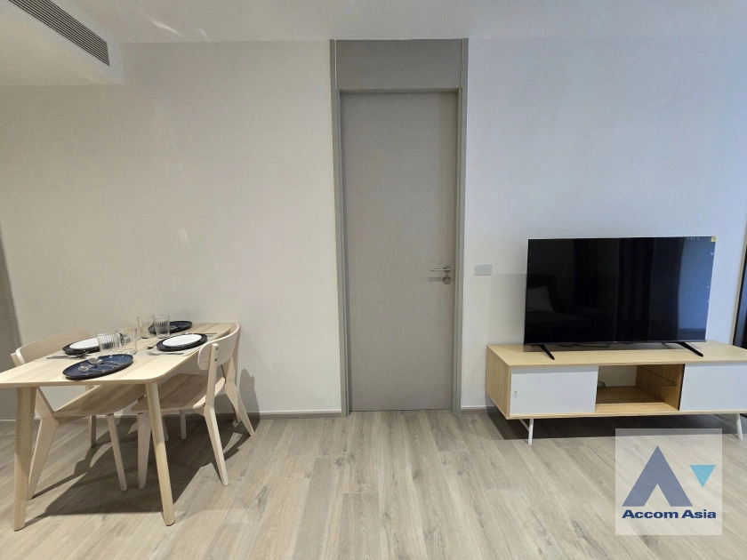  2 Bedrooms  Condominium For Rent & Sale in Sukhumvit, Bangkok  near BTS Asok (AA42173)