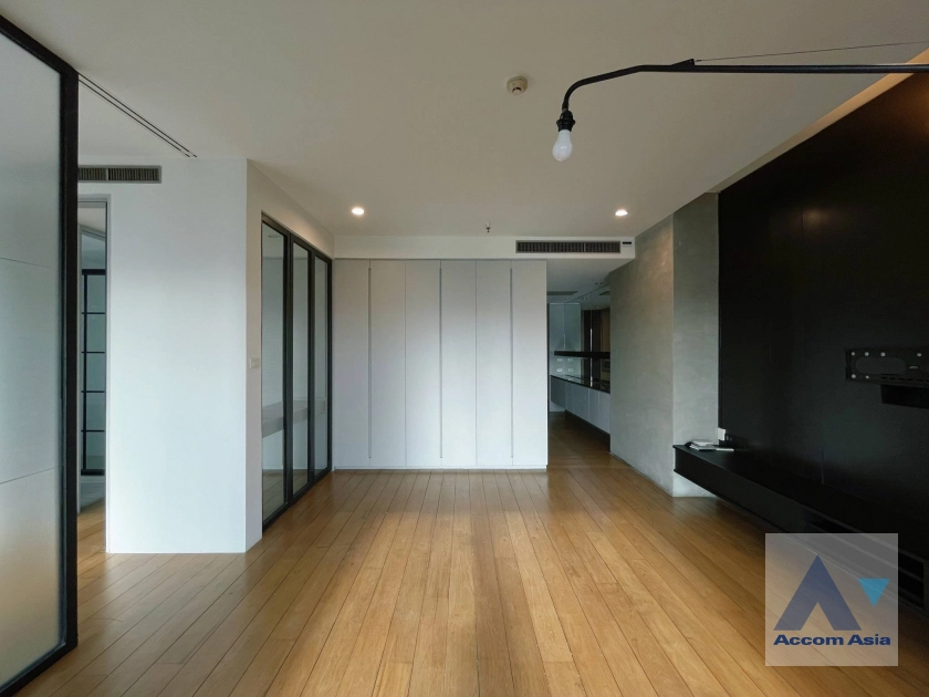 5  1 br Condominium For Sale in Sukhumvit ,Bangkok BTS Thong Lo at Noble Solo AA42175