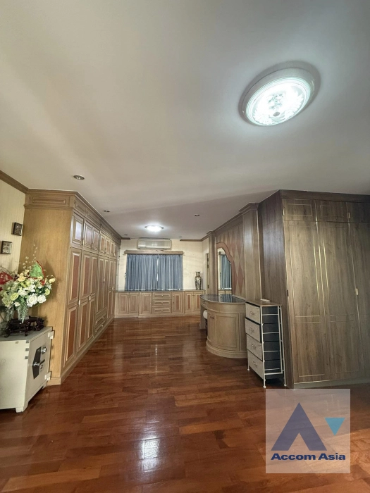 5  2 br House For Rent in Lat Phrao ,Bangkok ARL Ramkhamhaeng at Moo Baan Tararom  AA42187