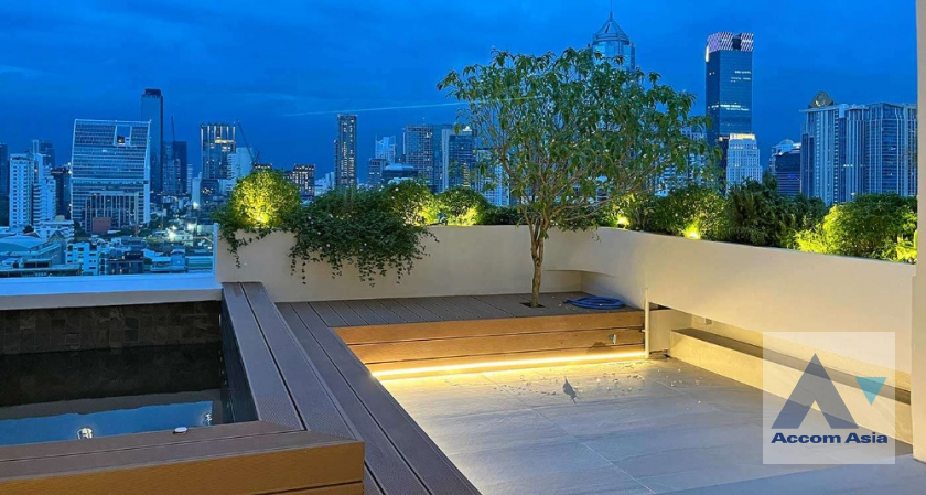 15  2 br Condominium For Sale in Sukhumvit ,Bangkok BTS Nana at Crystal Garden AA42214