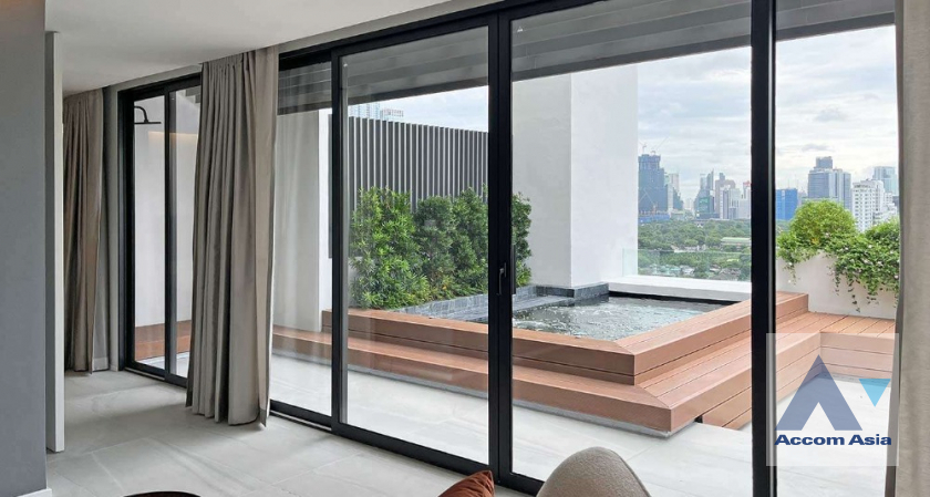 Huge Terrace, Private Swimming Pool, Duplex Condo, Pet friendly |  2 Bedrooms  Condominium For Sale in Sukhumvit, Bangkok  near BTS Nana (AA42214)