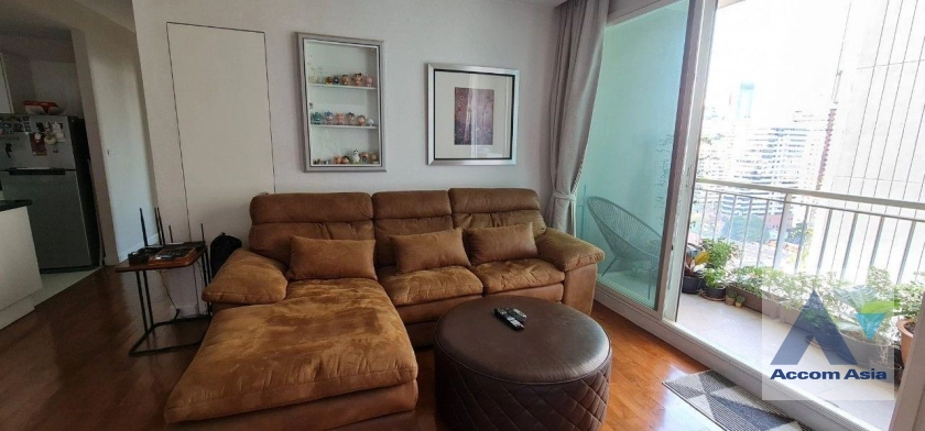  2 Bedrooms  Condominium For Sale in Sukhumvit, Bangkok  near BTS Phrom Phong (AA42223)