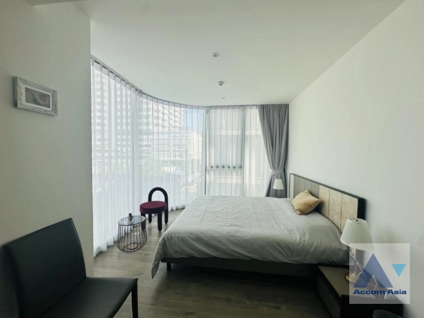  2 Bedrooms  Condominium For Rent in Sukhumvit, Bangkok  near BTS Asok (AA42227)