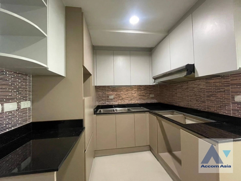 5  3 br Apartment For Rent in Sukhumvit ,Bangkok BTS Asok - MRT Sukhumvit at Comfortable for Living AA42231