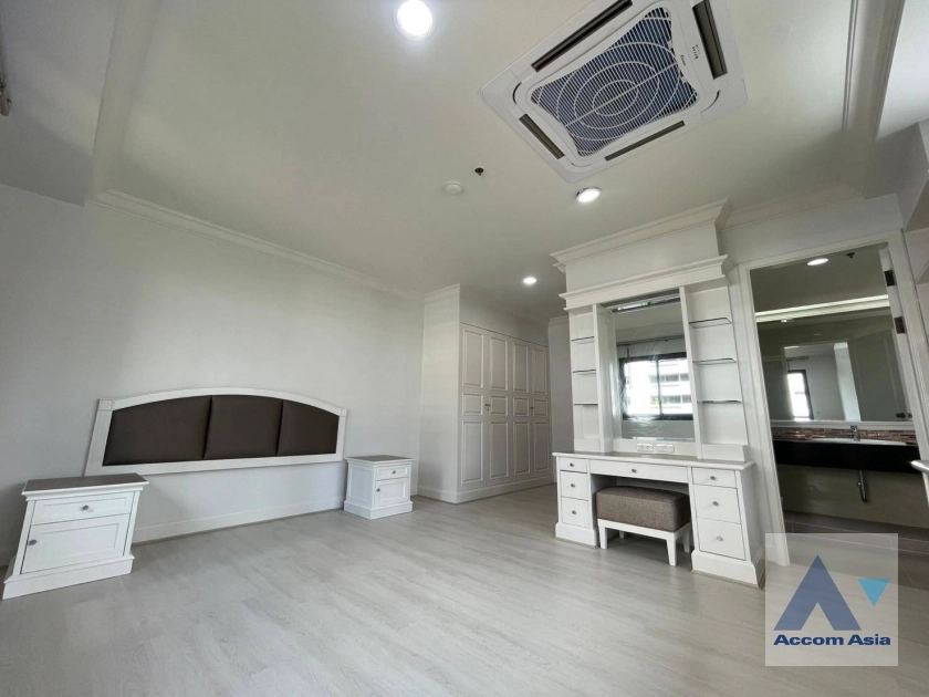 12  3 br Apartment For Rent in Sukhumvit ,Bangkok BTS Asok - MRT Sukhumvit at Comfortable for Living AA42231