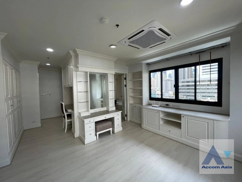 15  3 br Apartment For Rent in Sukhumvit ,Bangkok BTS Asok - MRT Sukhumvit at Comfortable for Living AA42231