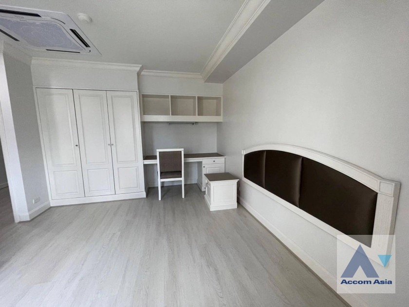 8  3 br Apartment For Rent in Sukhumvit ,Bangkok BTS Asok - MRT Sukhumvit at Comfortable for Living AA42231