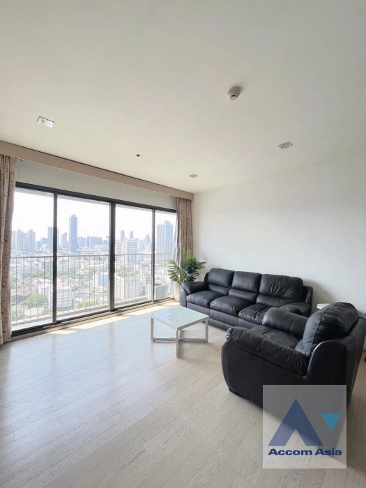  2 Bedrooms  Condominium For Sale in Sukhumvit, Bangkok  near BTS Thong Lo (AA42247)