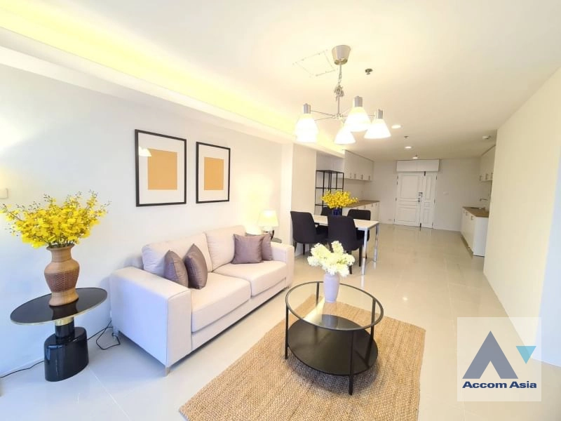  4 Bedrooms  Condominium For Rent in Sukhumvit, Bangkok  near BTS Phrom Phong (AA42248)