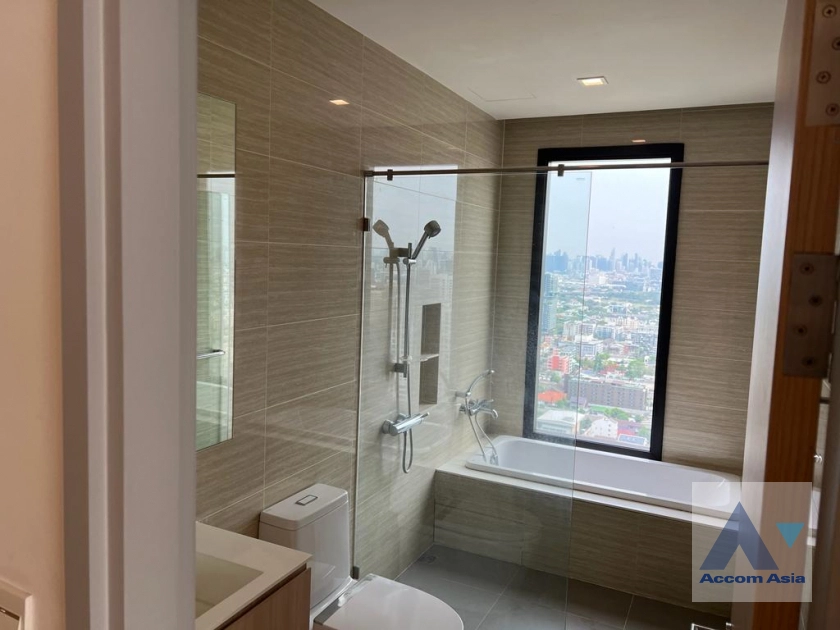 16  3 br Condominium for rent and sale in Phaholyothin ,Bangkok  at M Jatujak AA42267