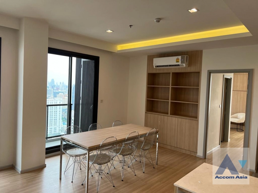 6  3 br Condominium for rent and sale in Phaholyothin ,Bangkok  at M Jatujak AA42267