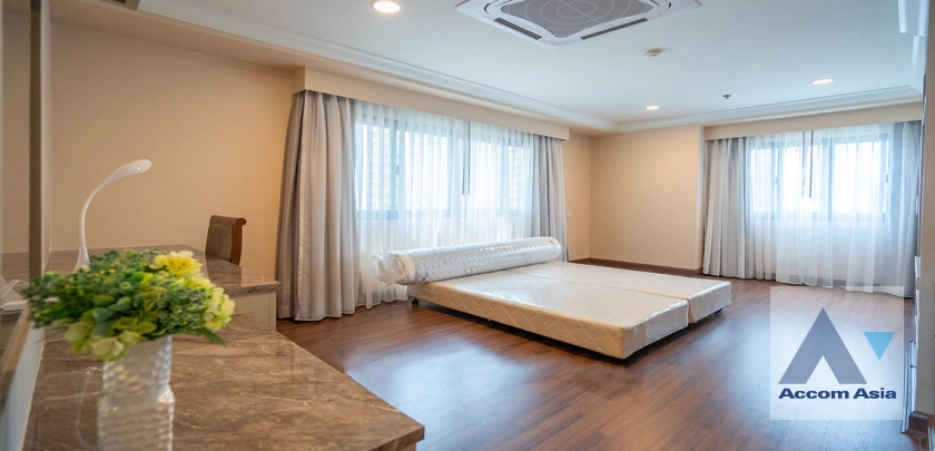 5  3 br Apartment For Rent in Sukhumvit ,Bangkok BTS Asok - MRT Sukhumvit at Comfortable for Living AA42272