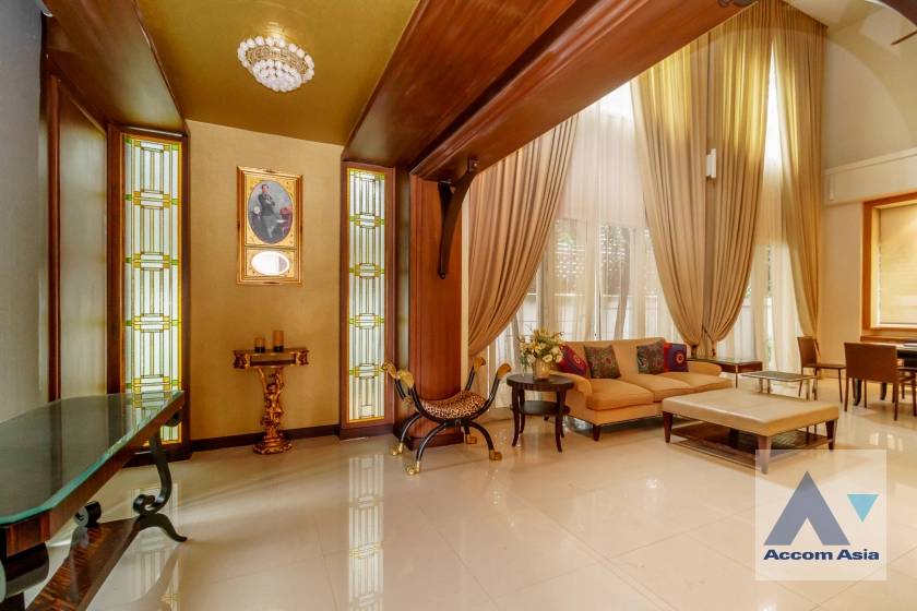 4  3 br House For Rent in Ramkhamhaeng ,Bangkok MRT Si Kritha at Baan Issara Rama 9 AA42276