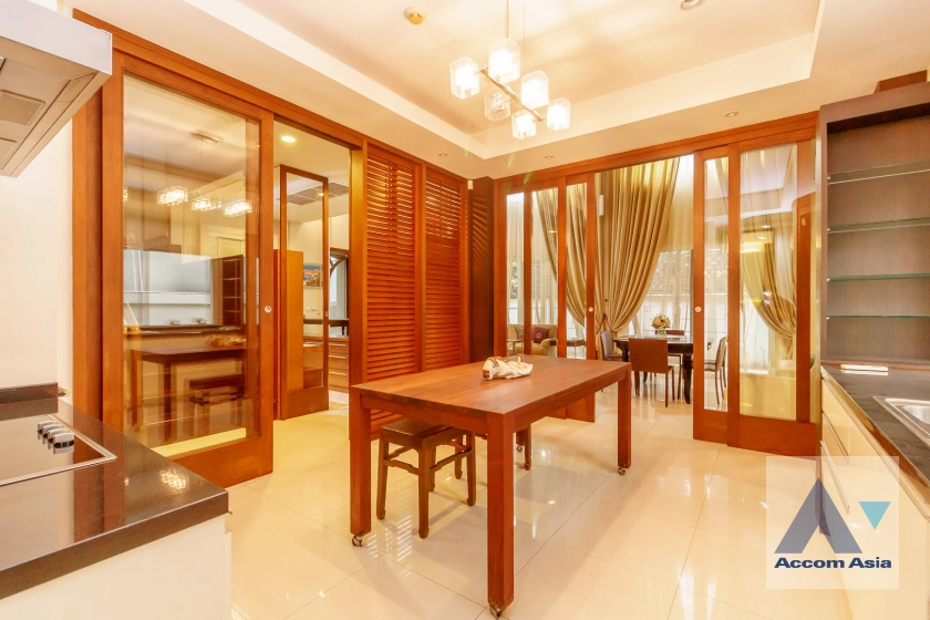 10  3 br House For Rent in Ramkhamhaeng ,Bangkok MRT Si Kritha at Baan Issara Rama 9 AA42276